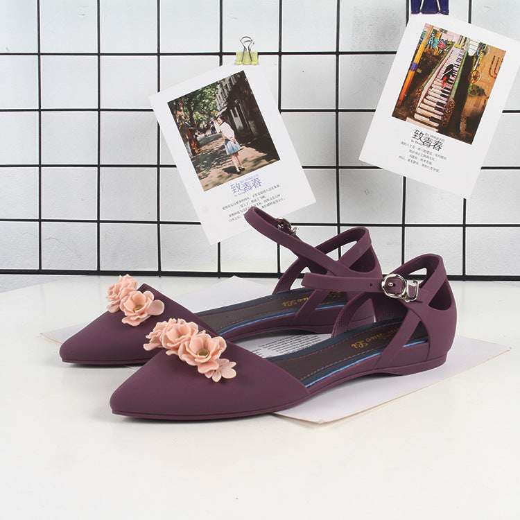 Toe-toe Flat Buckle Outer Sandals