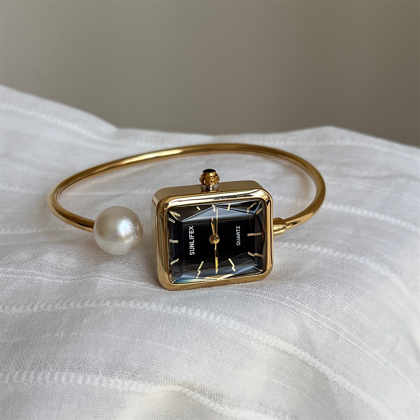 Gold Square Pearl Women&