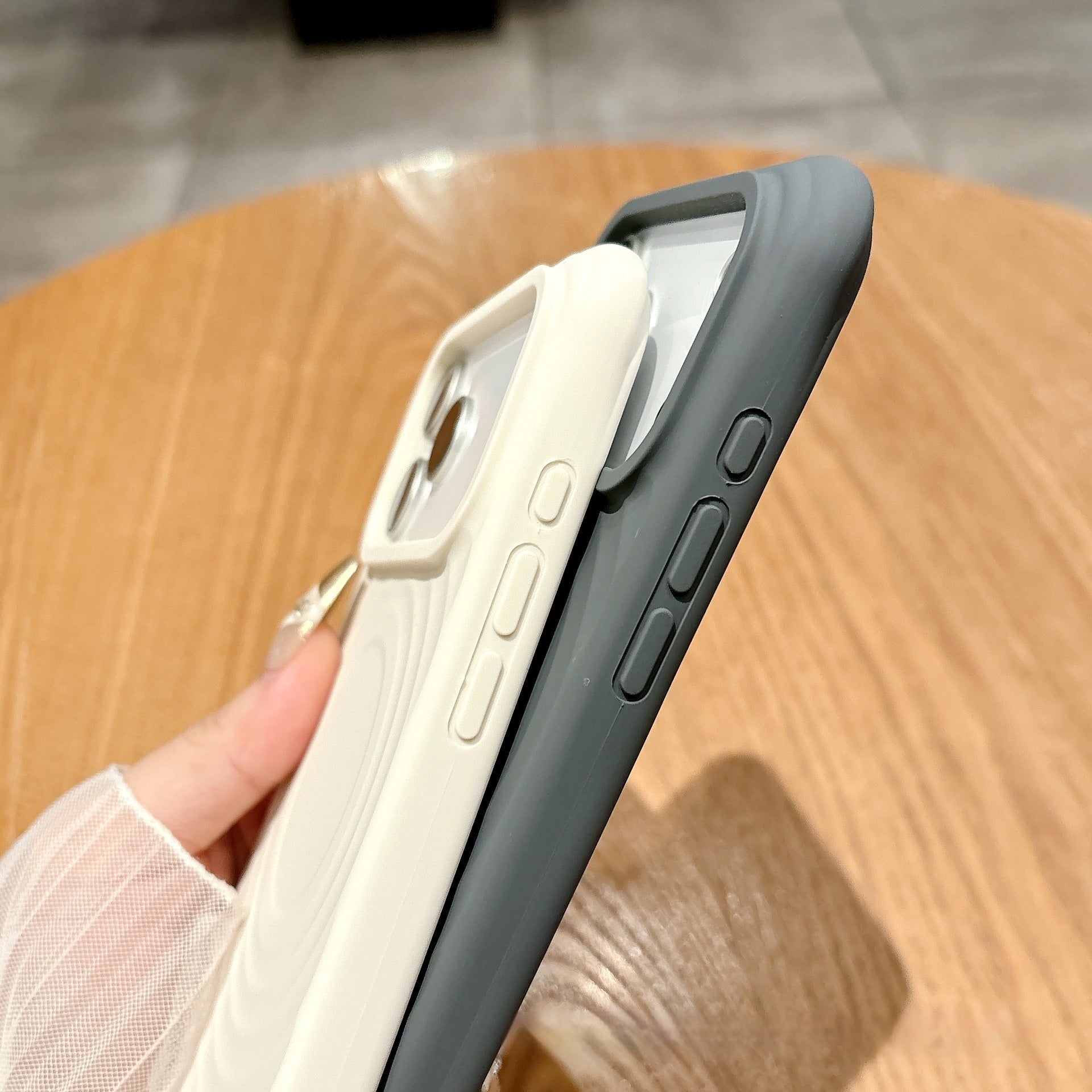 Wave Ripple Pattern Magnetic Suction Phone Case Liquid Silicone Simple