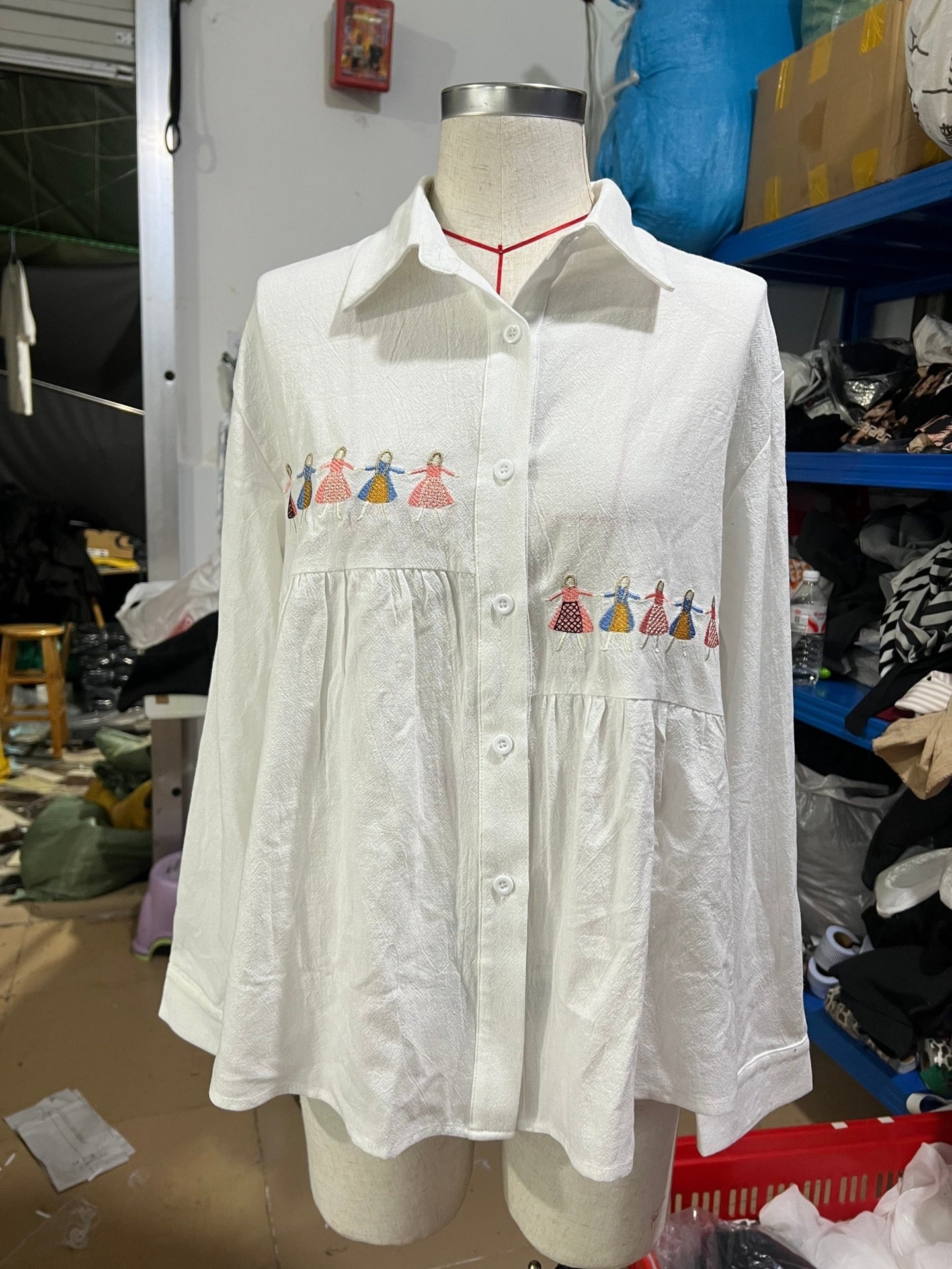 White Embroidered Cartoon-patterned Shirt