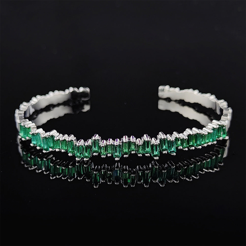 Zircon Women&