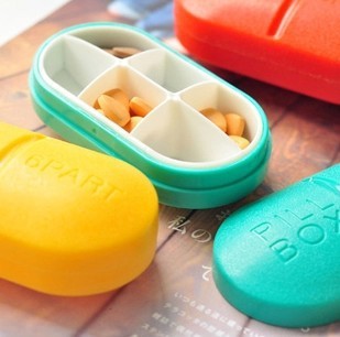 Portable Mini Portable First-aid Kit Large Capacity Airtight Storage Box