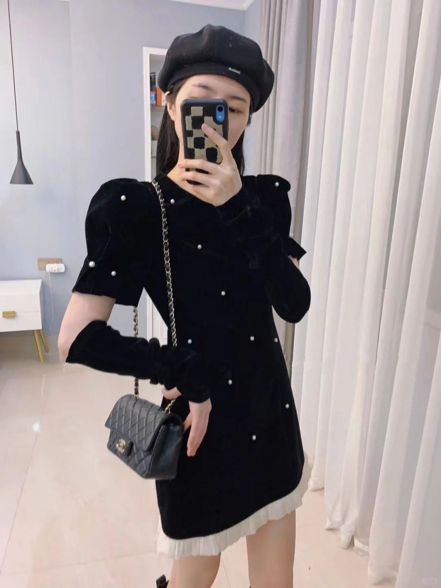 Fashionable Velvet Slim-Fit Elegant Beaded Heavy-Detailed Dress