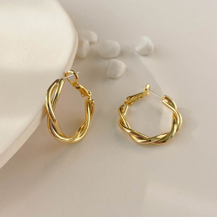 Simple temperament twist silver needle ear ring