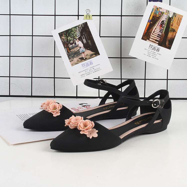 Toe-toe Flat Buckle Outer Sandals