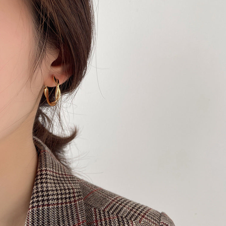 Simple temperament twist silver needle ear ring