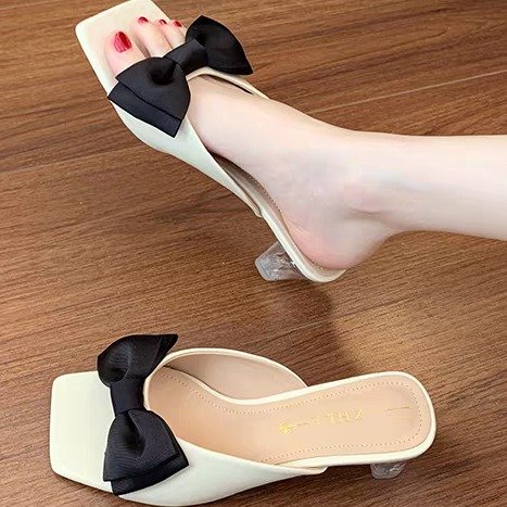 Butterfly Bow One-piece Slippers For Women&