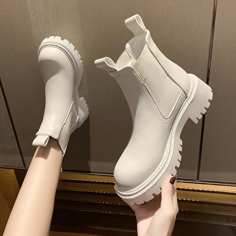 Round Toe Thick-soled Fashion Chimney And Fleece Ankle Boots