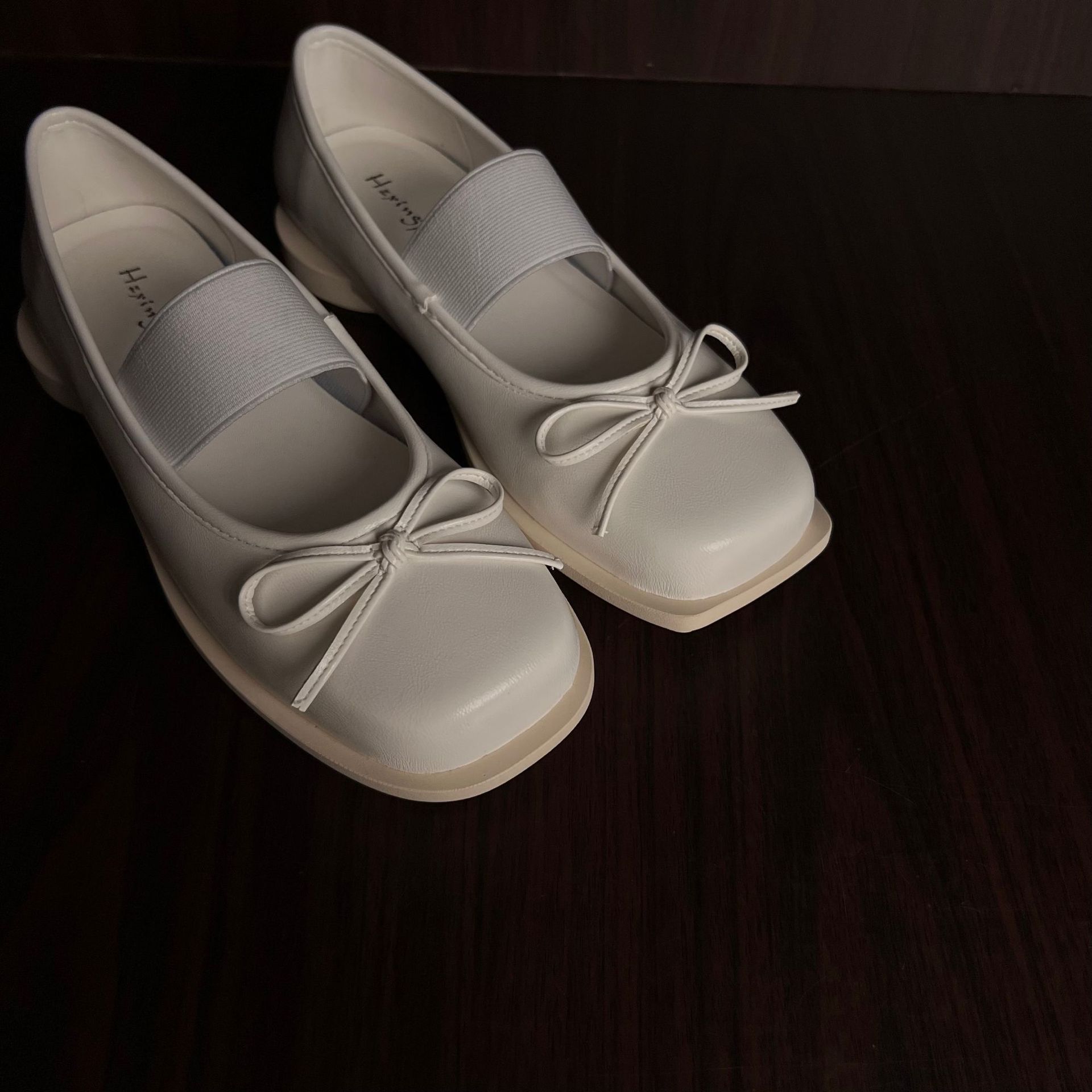 Bow-Knot Genuine Leather Ballet Flats With Thick Soles