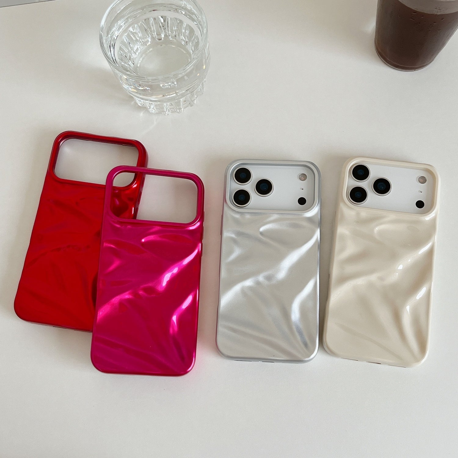 High-grade Cream White Pleated Pattern Phone Case
