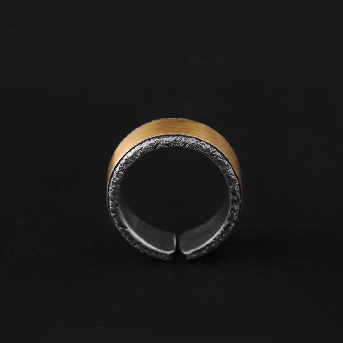 Chiba Retro Light Ring Simple Ring