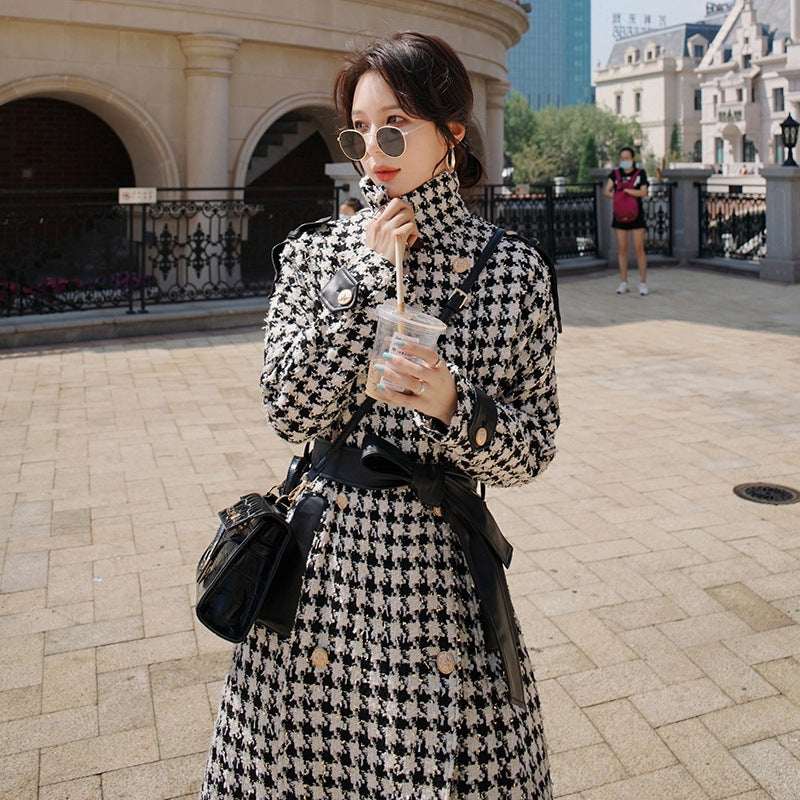 Retro Black Woolen Coat Waist Was Thinner