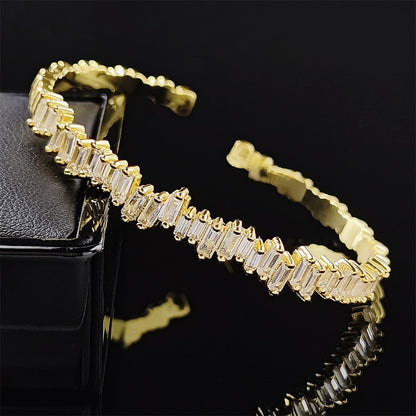 Zircon Women&