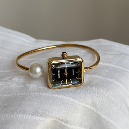 Gold Square Pearl Women&