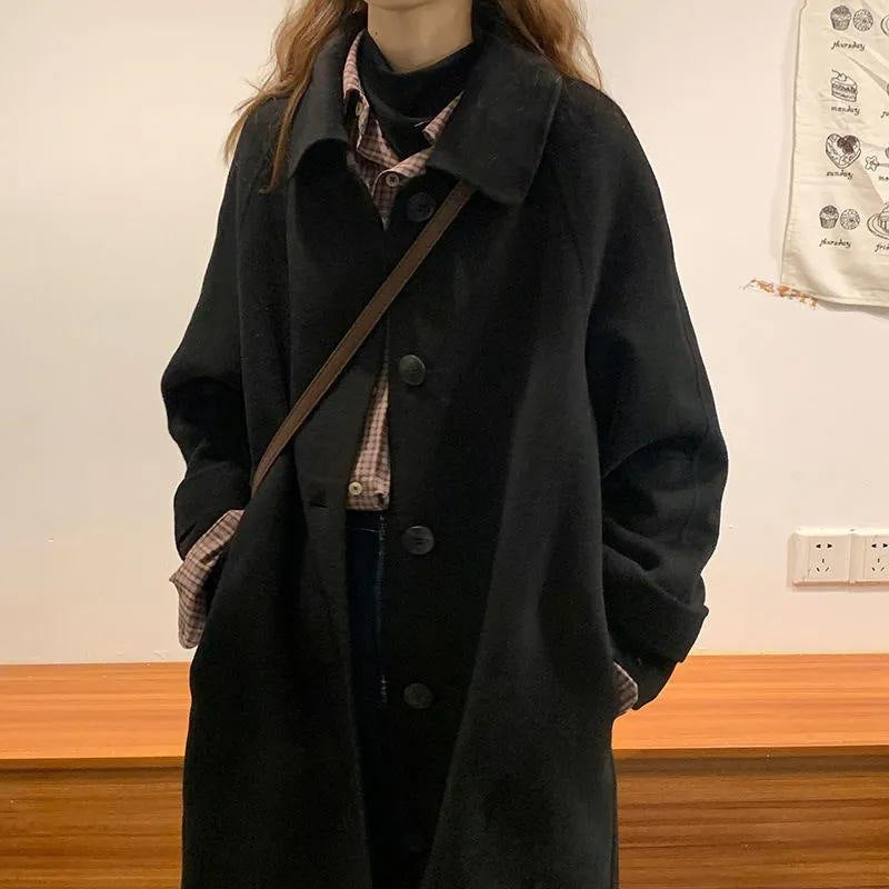 Hepburn Style Autumn And Winter Black Woolen Coat Women
