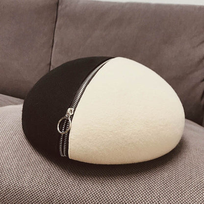 Black and white wool felt hat with zipper and beret