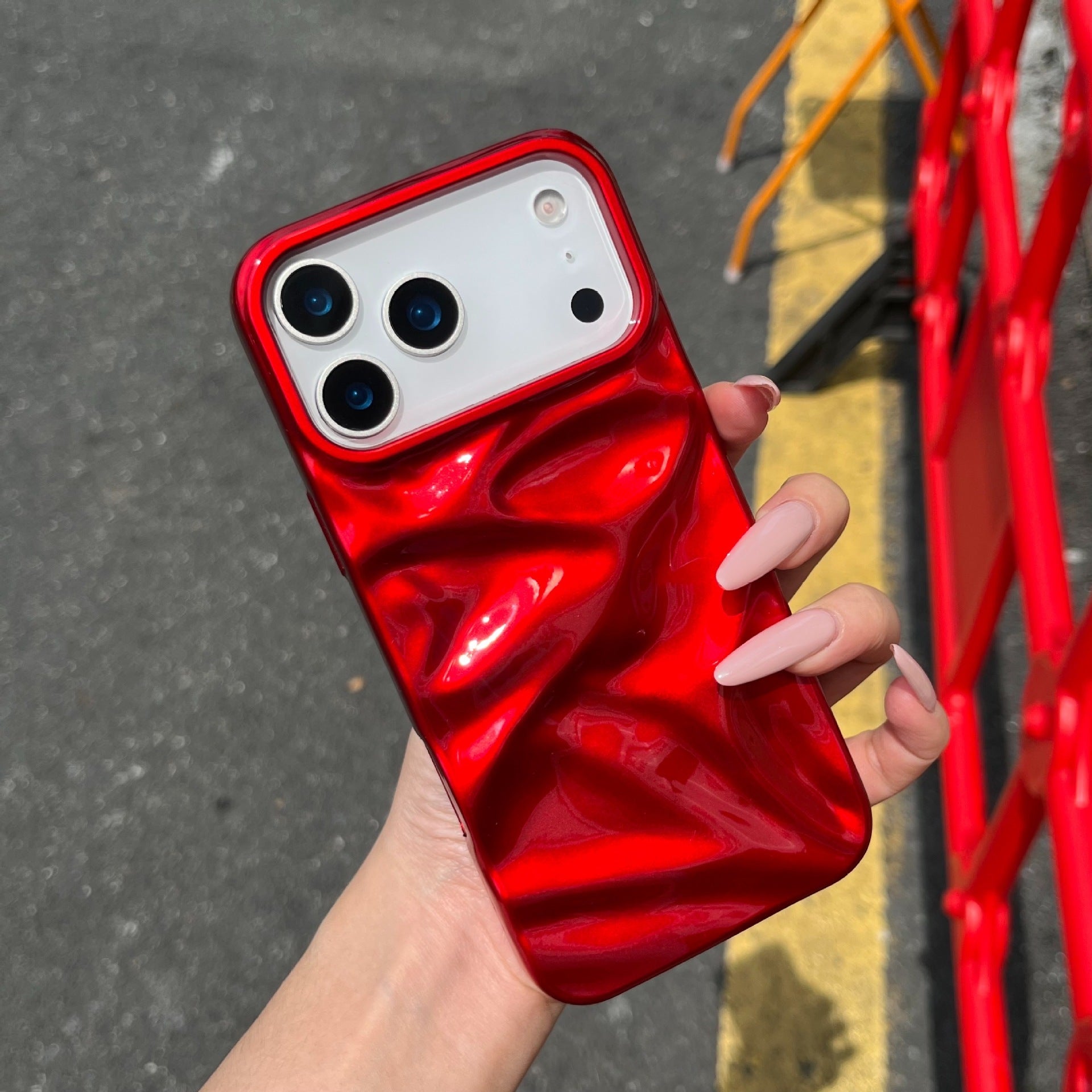 High-grade Cream White Pleated Pattern Phone Case