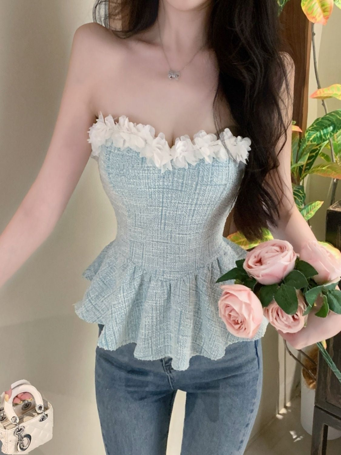 A Chic Short Strapless Top With Delicate Lace Trim In A Chanel-inspired Style