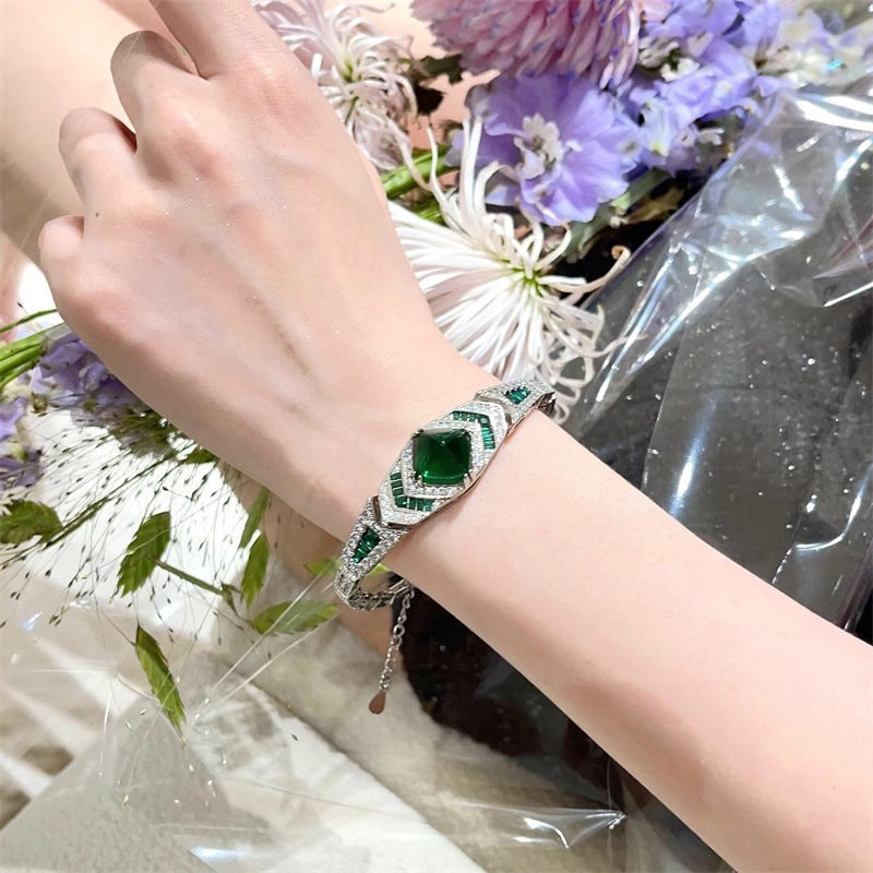 Heavy-duty Retro Zircon Emerald Bracelet For Women, Fashionable And Unique With A Luxurious Temperament