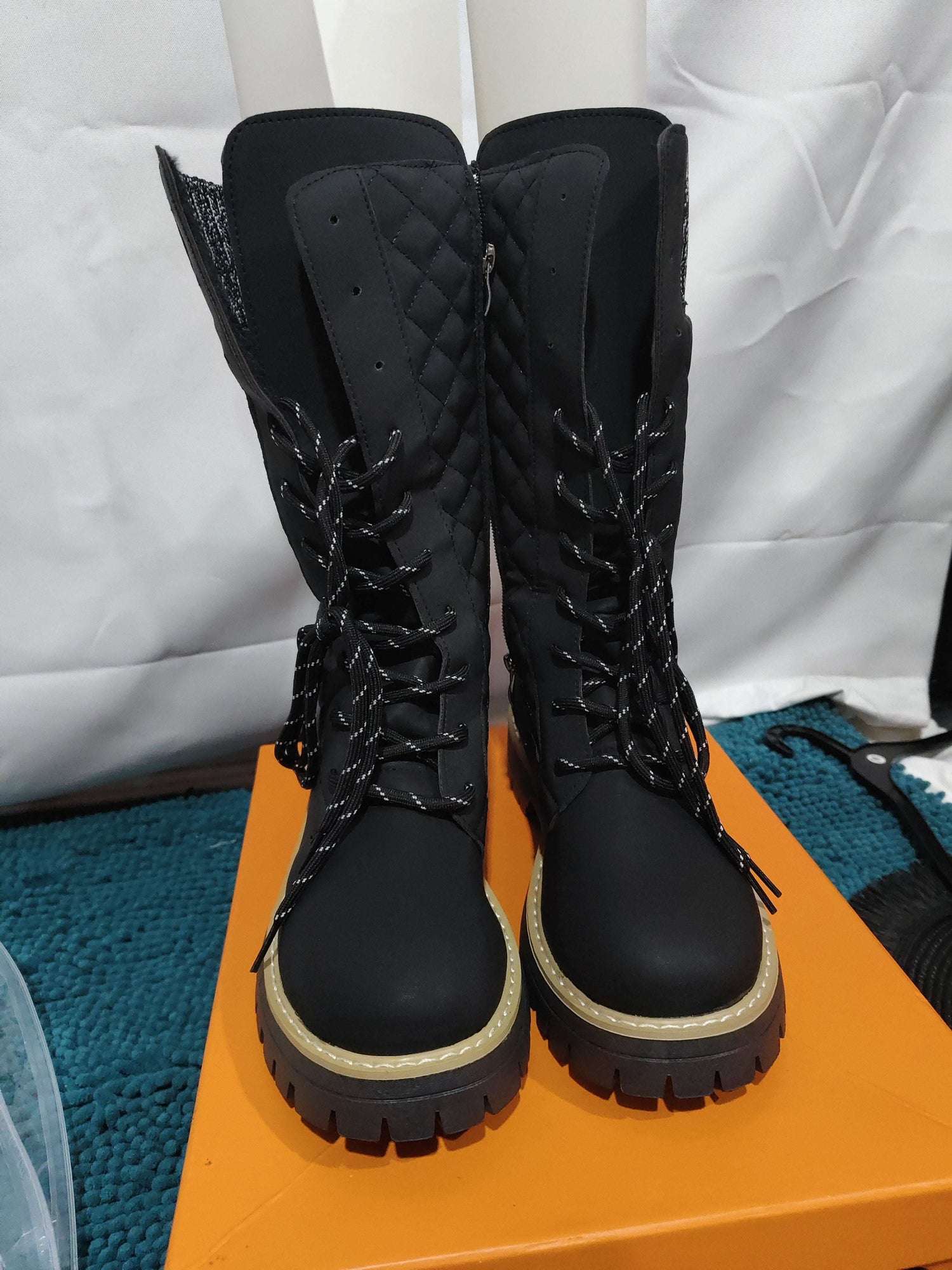 Ladies New Fashion Solid Color Martin Boots