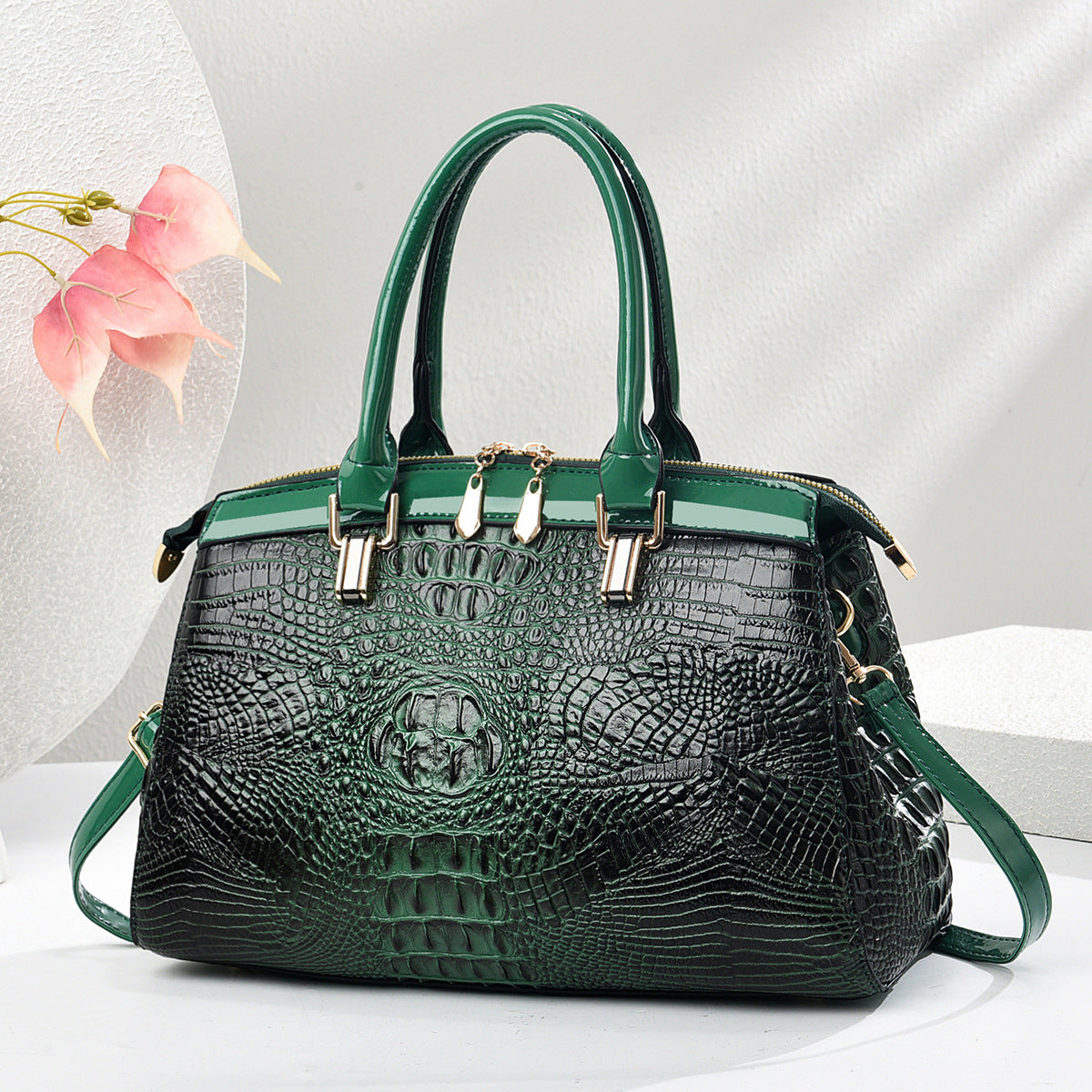 Patent Leather Large-Capacity Commuter Handbag Style