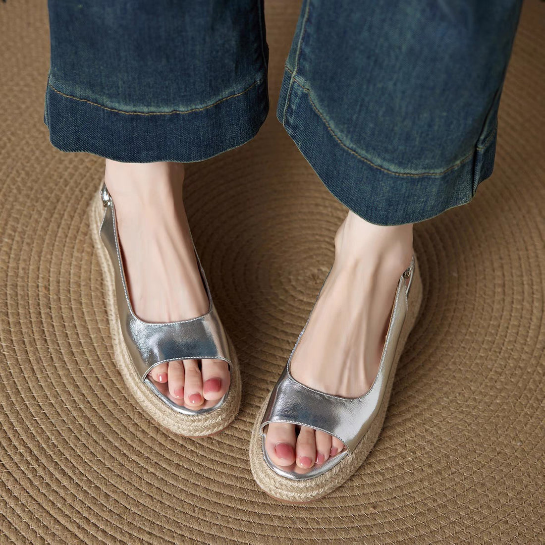 Round-toe Straw Open-toe Sandals For Women