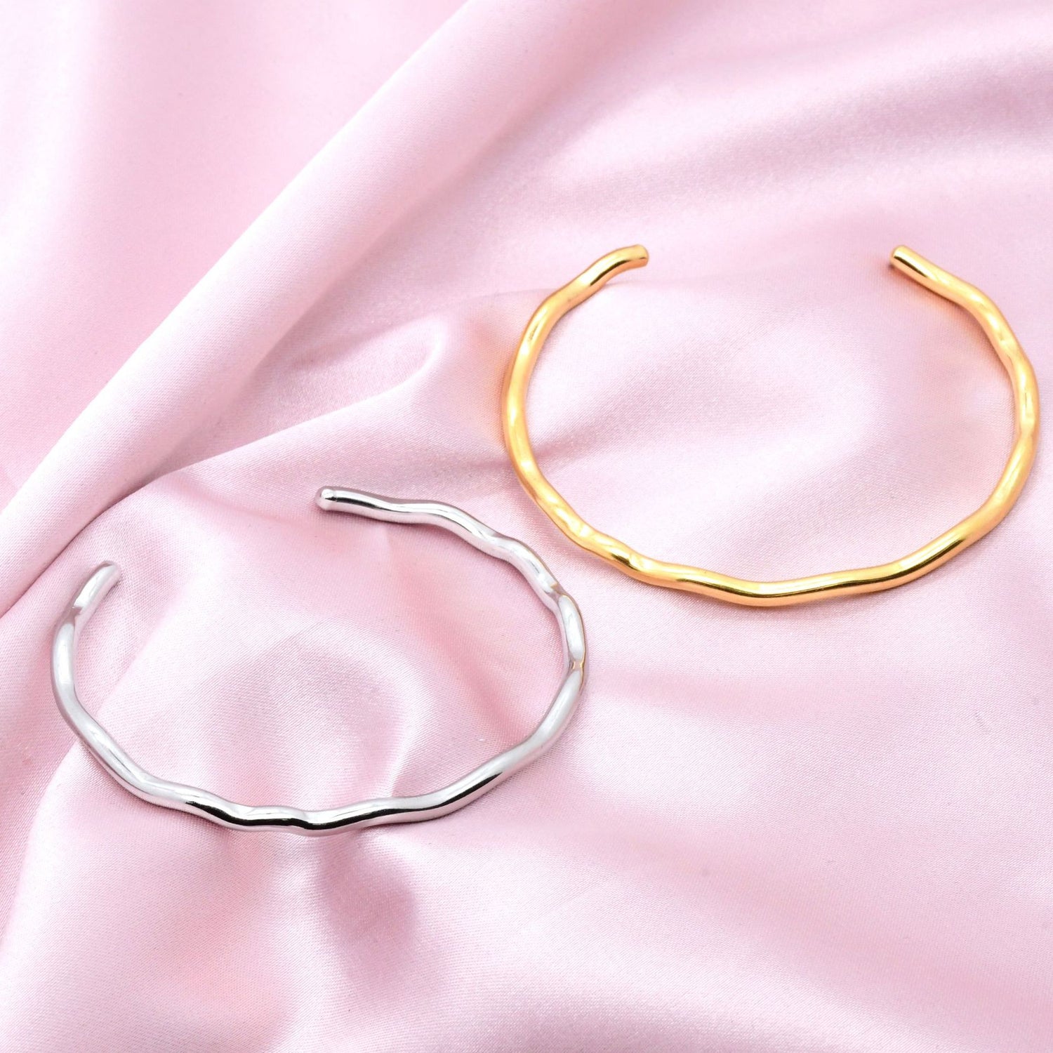 Wave Pattern Simple Bracelet Opening Bracelet