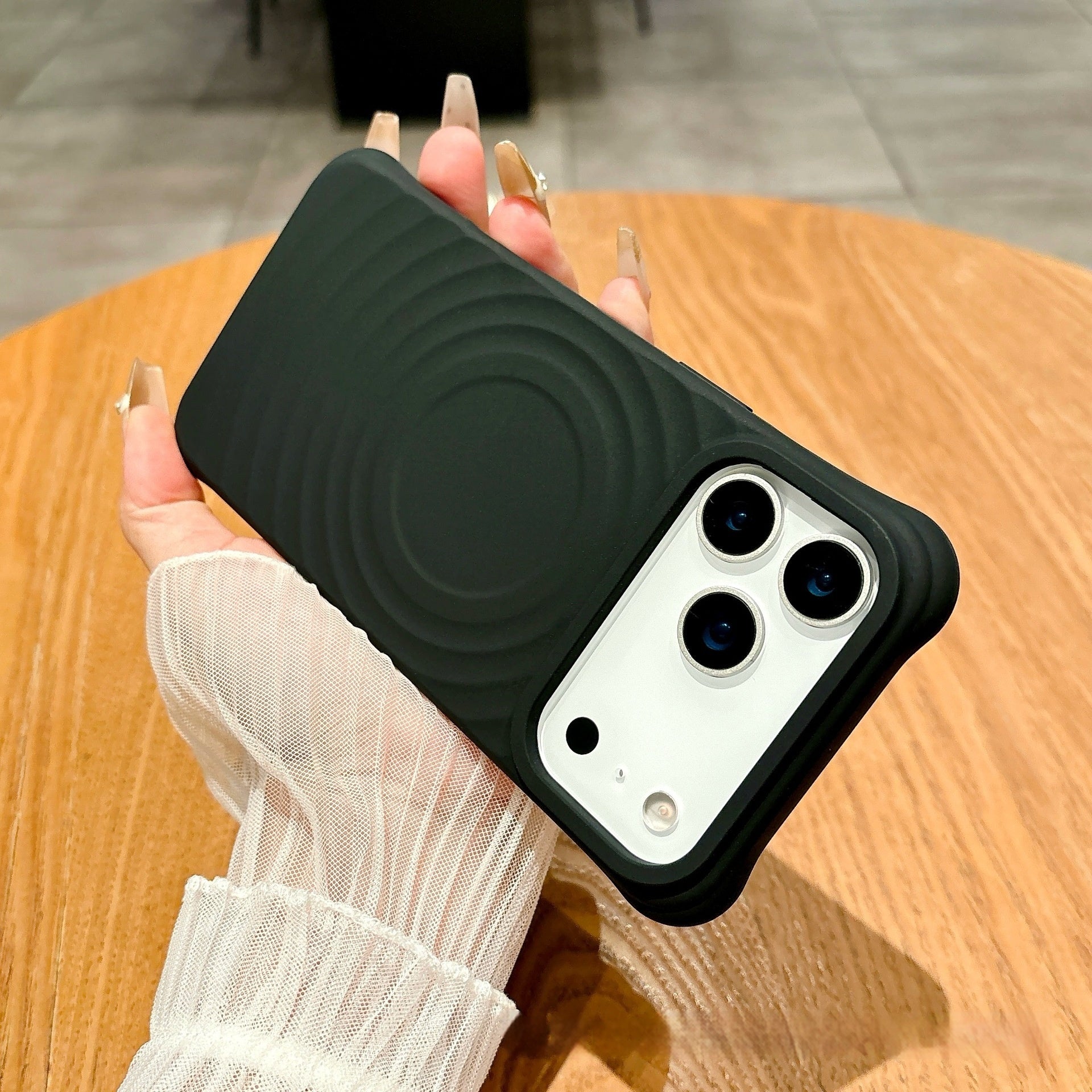 Wave Ripple Pattern Magnetic Suction Phone Case Liquid Silicone Simple