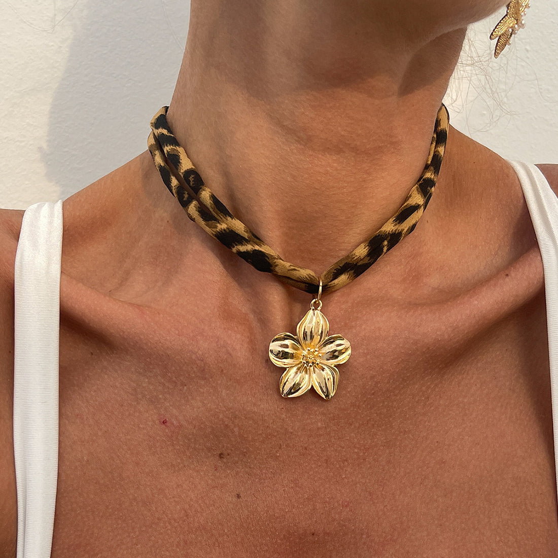 Conch Starfish Pendant Necklace Clavicle Necklace