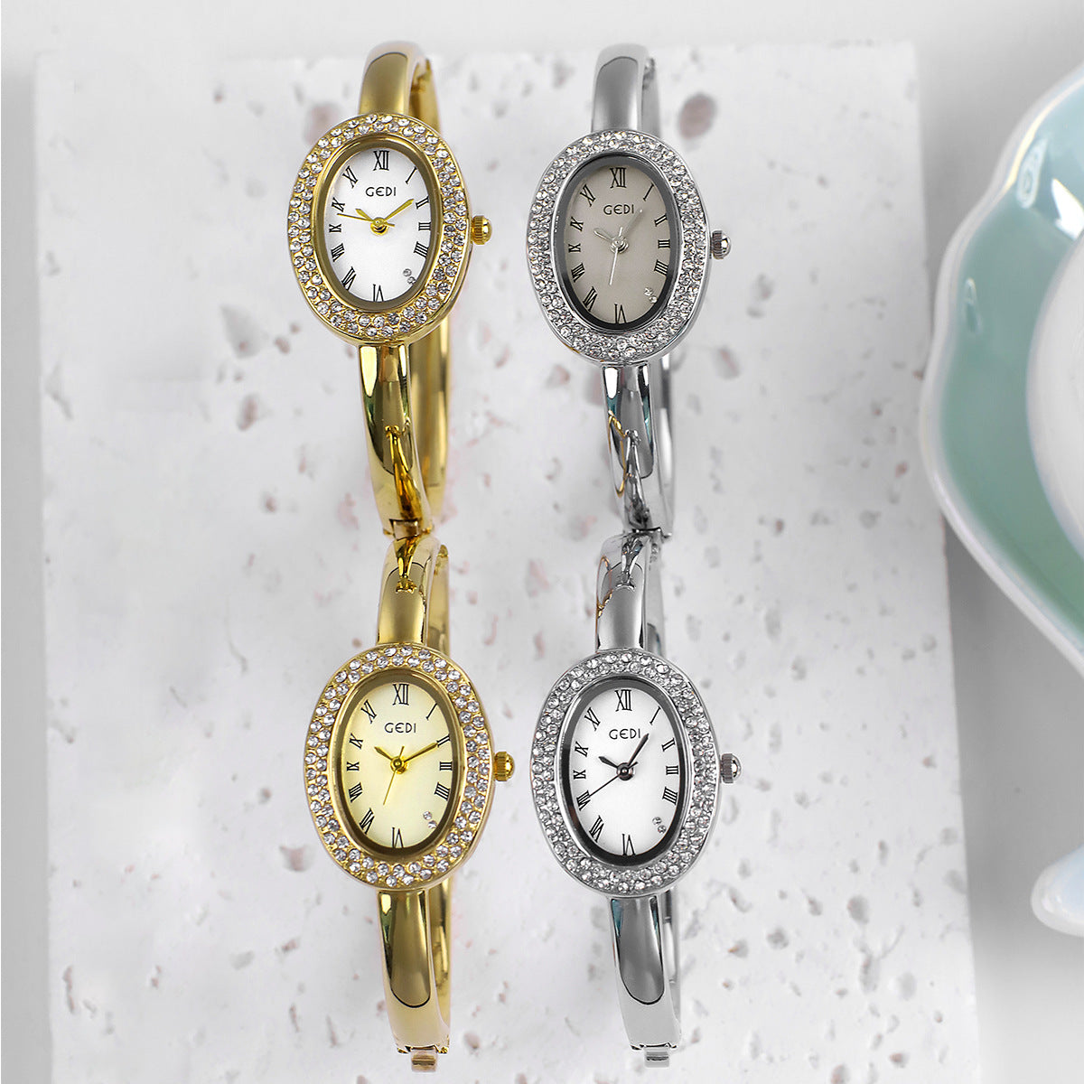 Niche Oval Bathtub Bracelet Women&