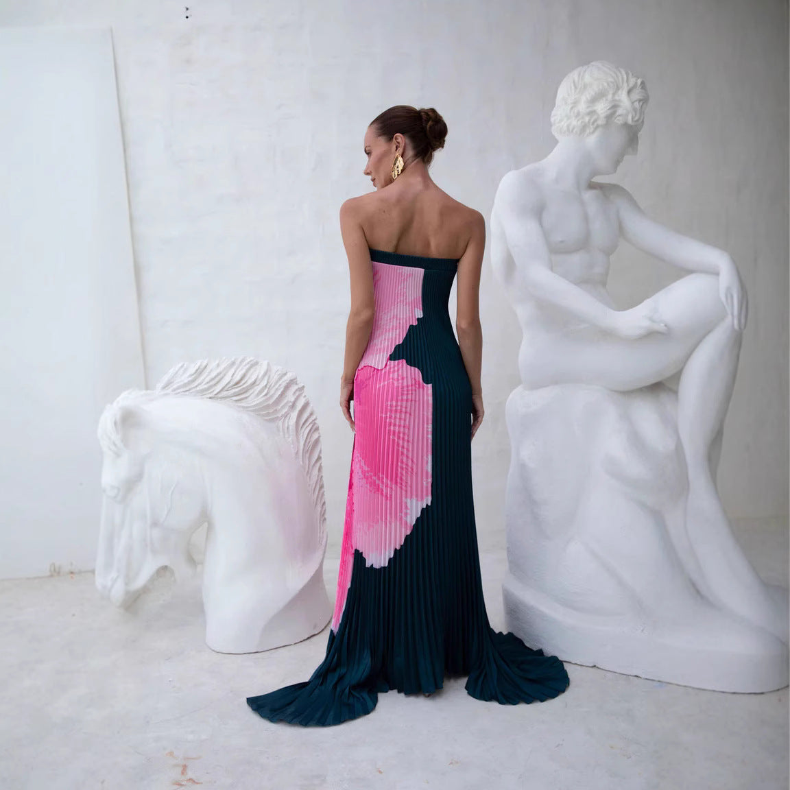 Womens Pleated Printed Backless Tube Dress