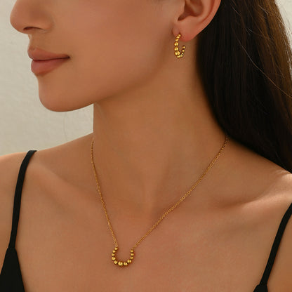 Lxalry Golden Jewelry Set - Crescent Pendant Necklace &amp; Earrings, Minimalist Metal Accessories, Elegant Everyday Jewelry, Perfect For Black Outfits, Dainty Clavicle Chain