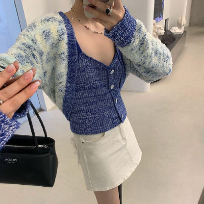 Wear A Cardigan Coat Sweater In Autumn And Winter