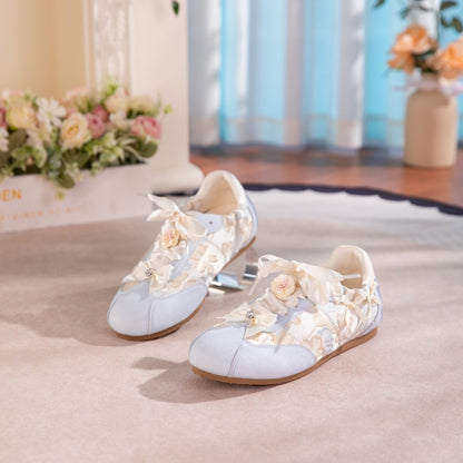 Versatile Sports Shoes
