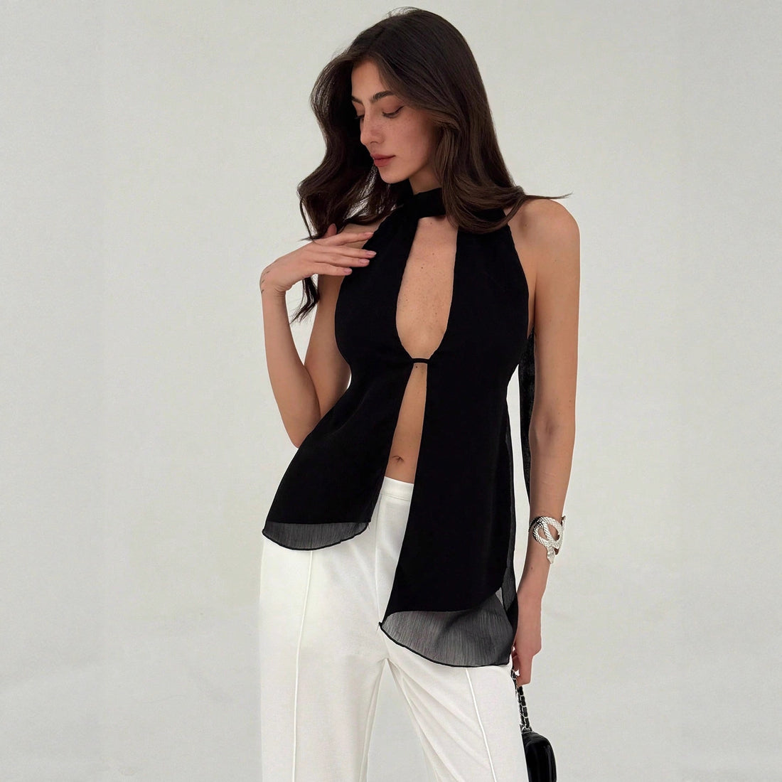 Designer-style Vacation-ready Solid-color Sleeveless Top For Bold